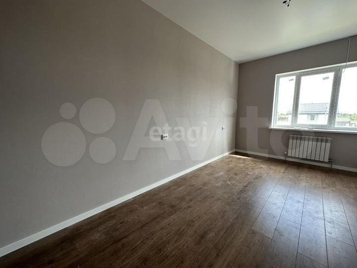 Таунхаус 100 м² на участке 1,5 сот.