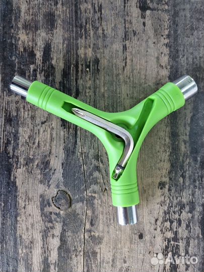 Ключ универсальный для скейтборда Юнион (Новый)