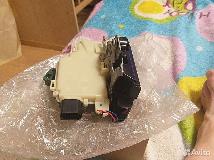 Замок водительской двери пассат б5+