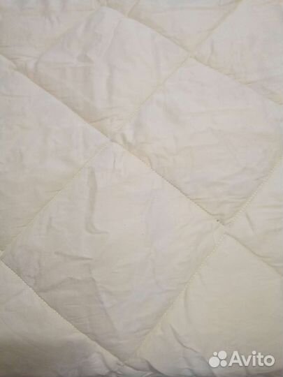 Одеяло 145х205, с шелковым наполнителем. Новое