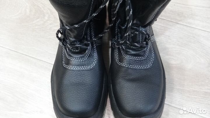 Ботинки зимние муж с высокими берцами