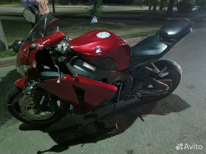 Honda cbr 1000rr 2008 года