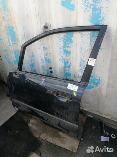 Дверь передняя левая Mazda Premacy CP8W
