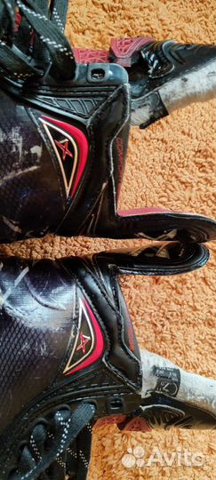 Хоккейные коньки bauer