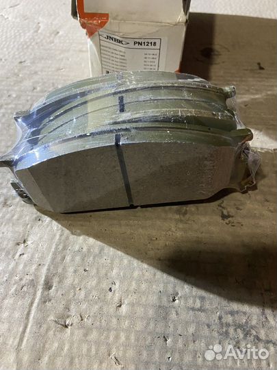 Колодки перед daihatsu Delta/toyota Lite Ace