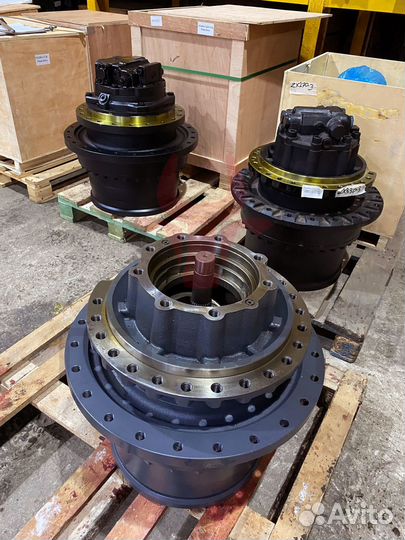Редуктор хода EC360NLC SA7117-45060