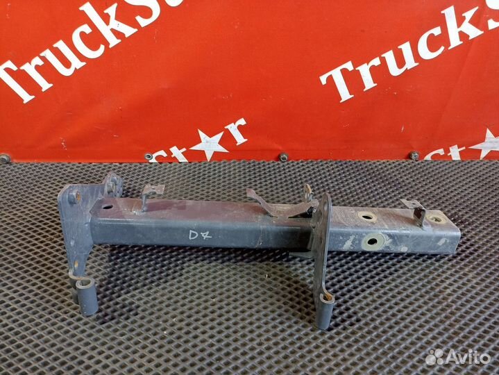 Кронштейн крыла переднего левый Daf XF106