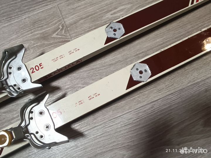 Беговые лыжи