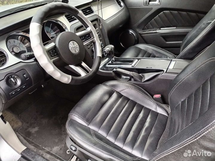 Ford Mustang 4.0 AT, 2009, 200 000 км