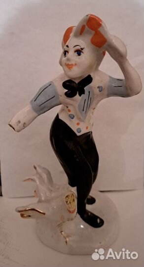 Фарфоровые статуэтки. Разные. Лфз