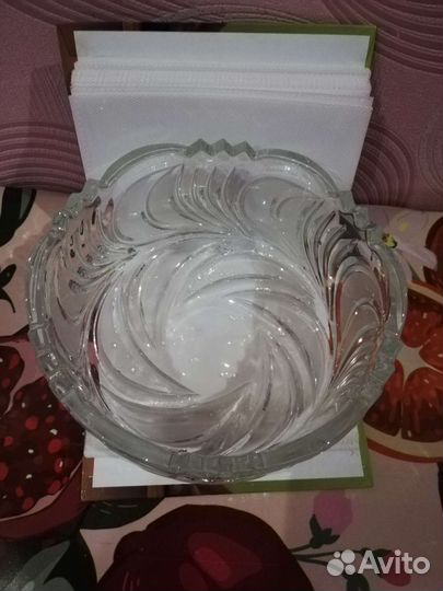 Салатница хрустальная