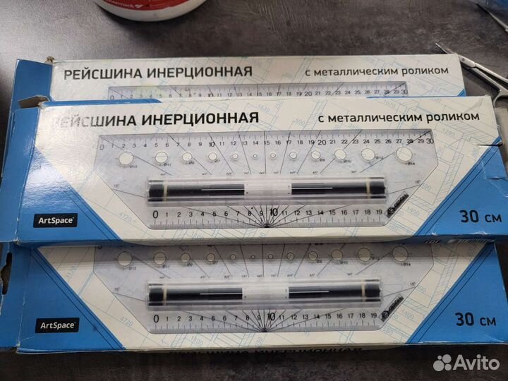 Рейсшина инерционная с металлическим роликом