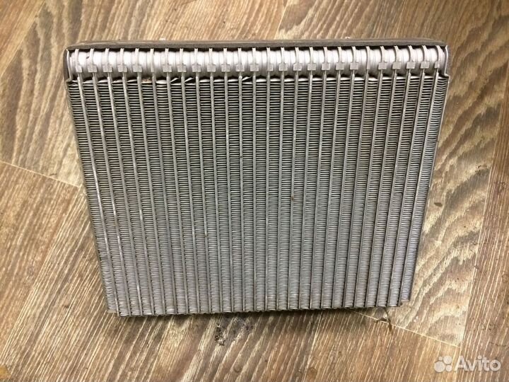 Испаритель радиатор кондиционера Santa Fe 2 CM