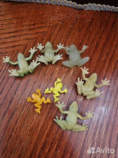 Маленькие лягушки