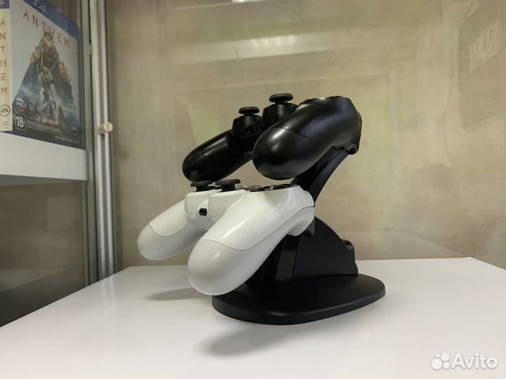 Зарядка для геймпадов PS4