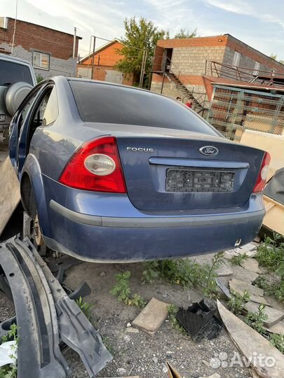 Ford focus 2 крышка багажника