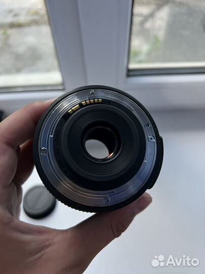 Обьектив Canon 18-135mm IS STM