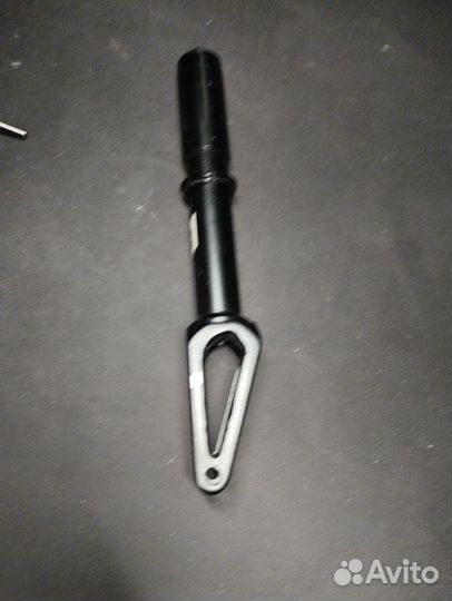 Вилка для трюкового самоката