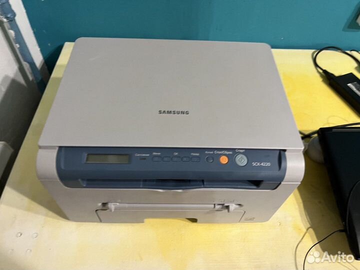 Мфу лазерный принтер-сканер Samsung SCX 4220