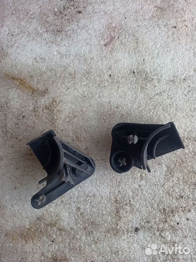 Кронштейн радиатора правый Land Rover Range Rover