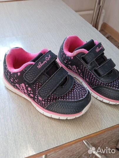 Кроссовки для девочки