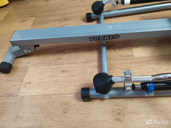 Гребной тренажер