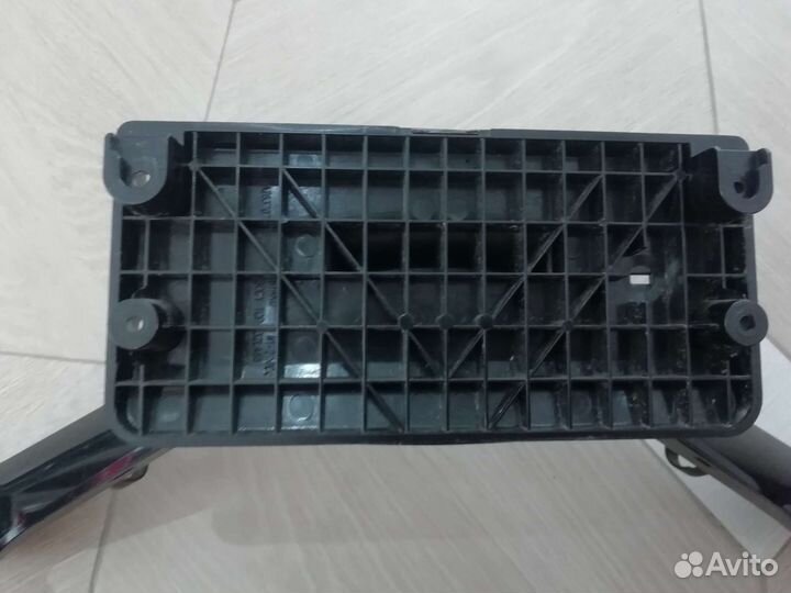 Кронштейн для телевизора LG