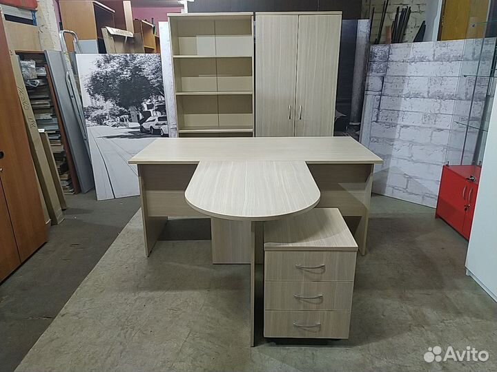 Кабинет руководителя Лидер (дуб феррара). Новый