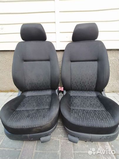 Автомобильное сиденье бу