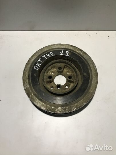 Шкив коленвала Skoda Octavia Tour