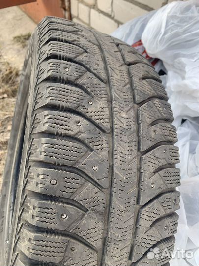 Bridgestone Ice Cruiser 7000 195/65 R15 91B