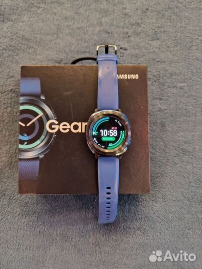 Смарт часы samsung gear sport