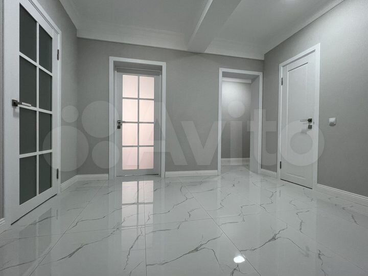 2-к. квартира, 75,5 м², 3/10 эт.