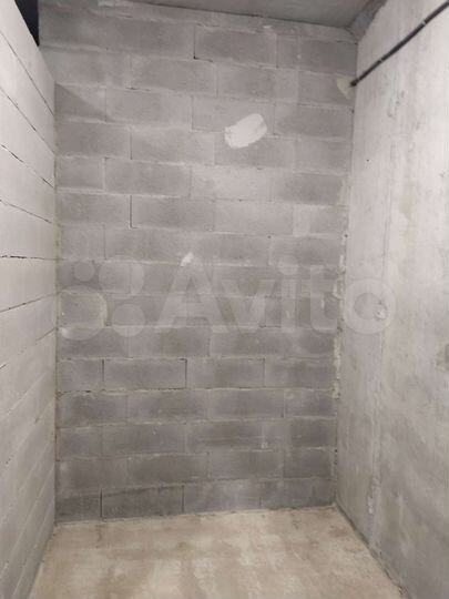 Машиноместо, 10 м²