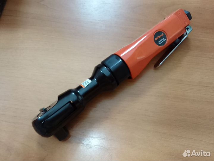 Трещотка пневматическая 1/2