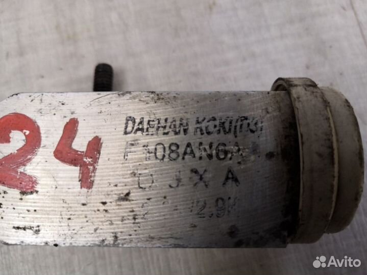 Клапан кондиционера Hyundai Elantra HD 1.6 G4FC