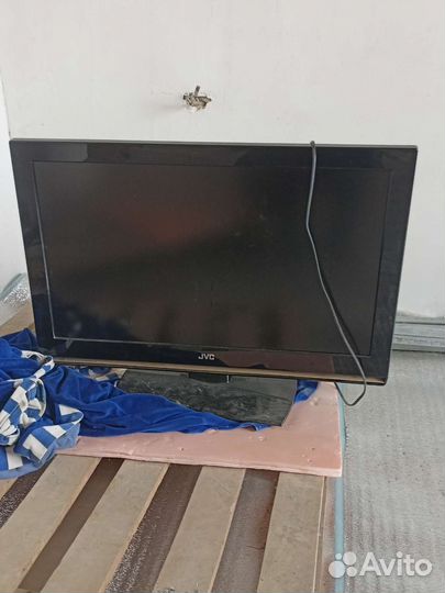 Телевизор JVC