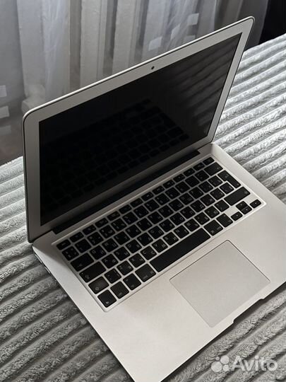 Apple MacBook Air 13, 2017