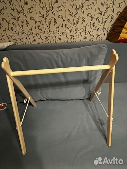 Стойка монтессори без игрушек