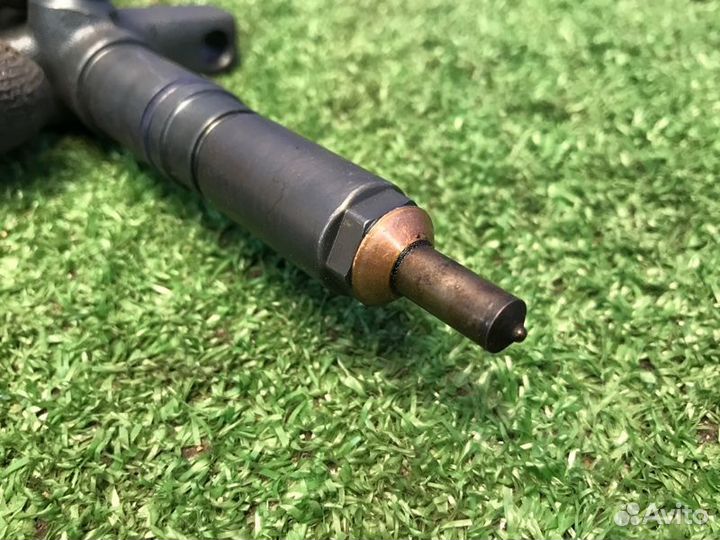 Форсунка дизельная Mitsubishi Pajero 3 V6 3.2D