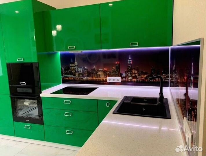 Кухонный гарнитур угловой в потолок на заказ