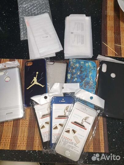 Продам чехлы +стекла