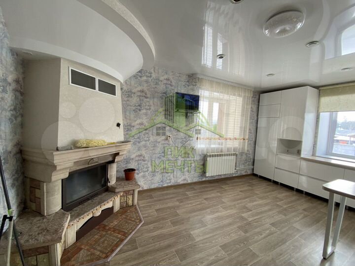 Коттедж 315,5 м² на участке 12 сот.