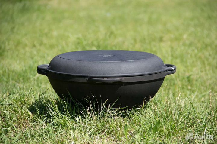 Казан чугунный с крышкой сковородкой