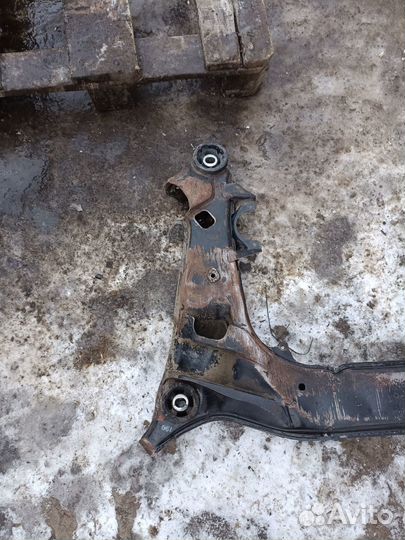 Балка Volkswagen Passat B5+