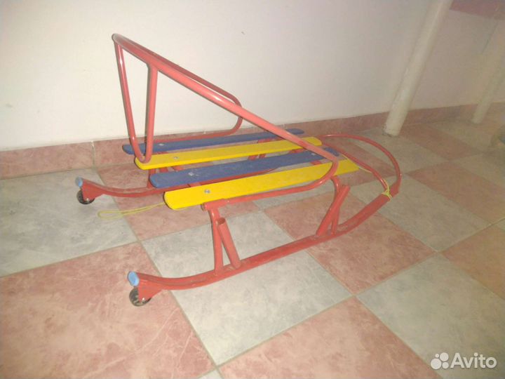 Детские санки с колесами