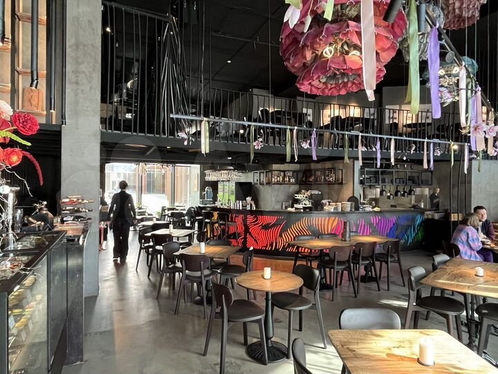 Помещение для ресторана на набережной, 265 м²