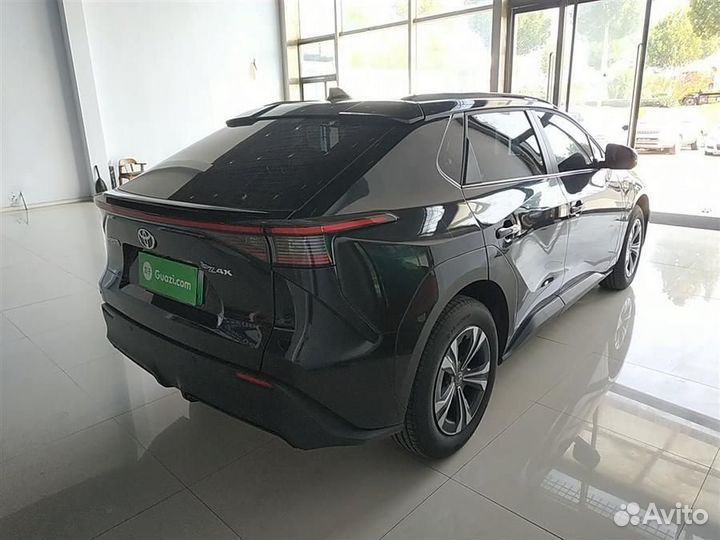 Toyota bZ4X 218 л.с. AT, 2022, 9 800 км