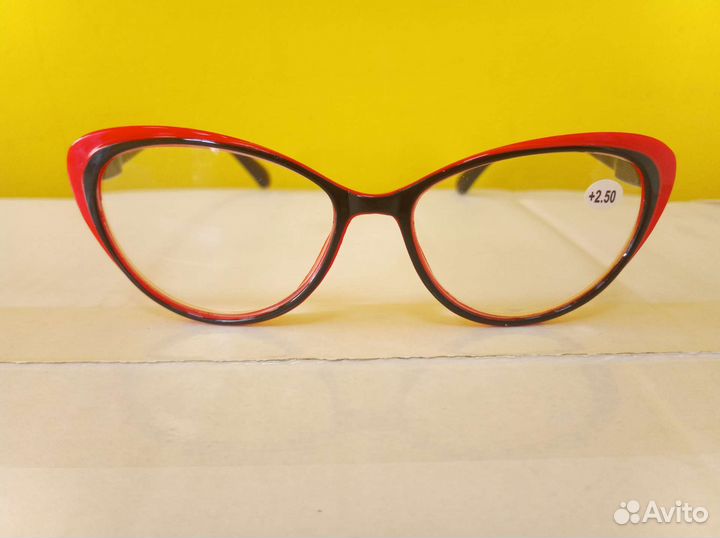 Очки для чтения +2,5новые