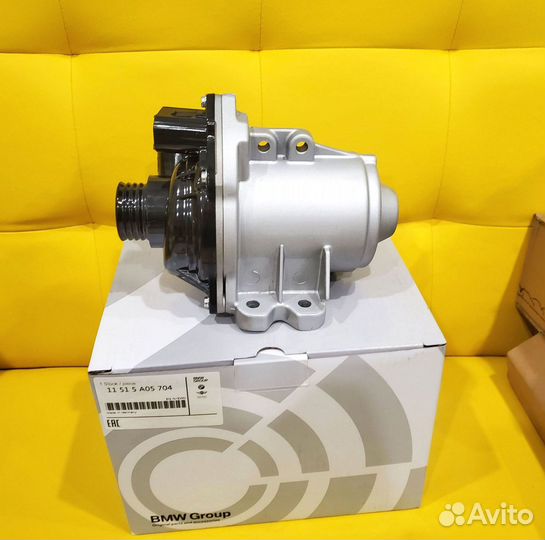 Помпа охлаждения BMW F11 5 серия 11515A05704
